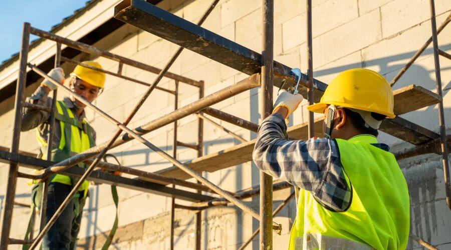 Expert new roof installation services in Maplesville, AL